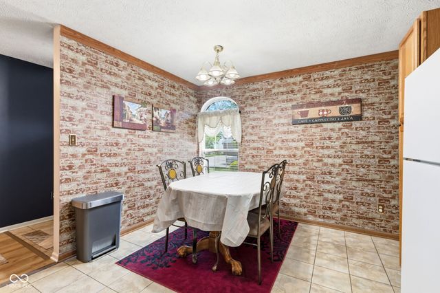 19505 Amber Way, Noblesville, IN 46060