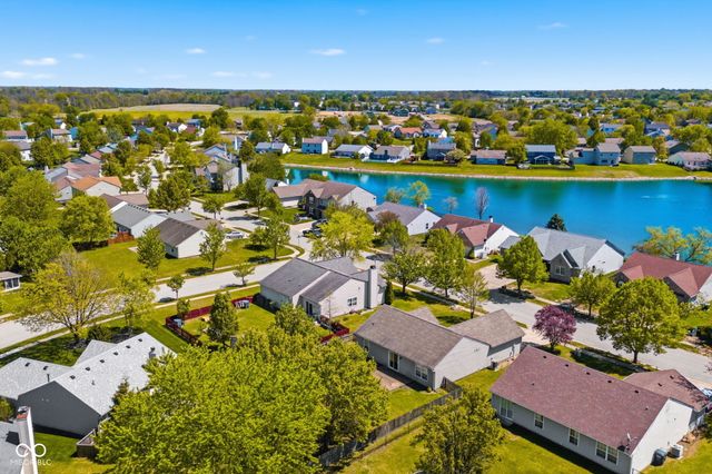 19505 Amber Way, Noblesville, IN 46060