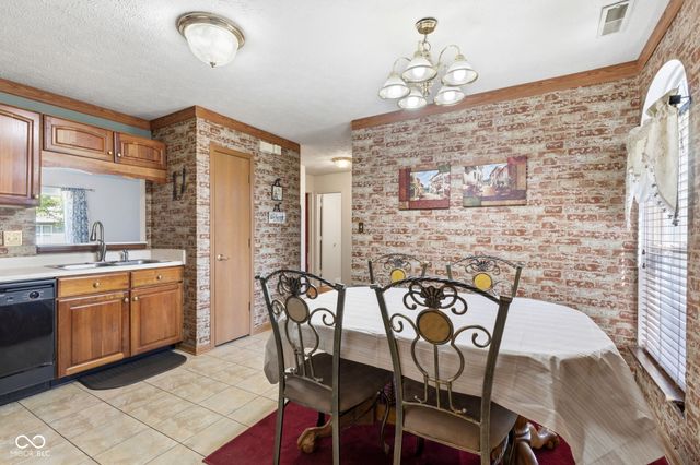 19505 Amber Way, Noblesville, IN 46060