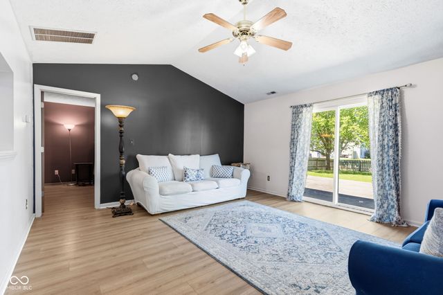 19505 Amber Way, Noblesville, IN 46060