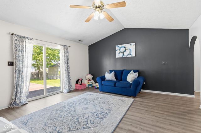 19505 Amber Way, Noblesville, IN 46060