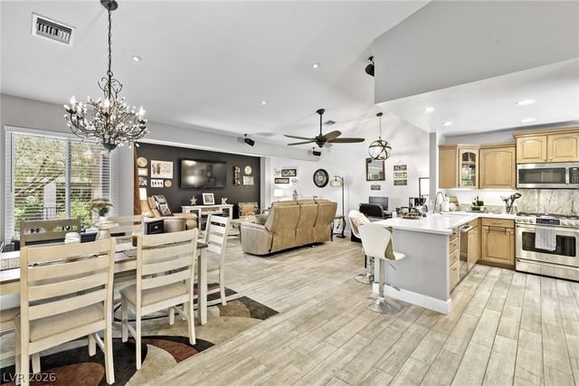 8904 Litchfield Avenue, Las Vegas, NV 89134