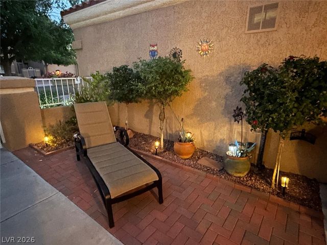 8904 Litchfield Avenue, Las Vegas, NV 89134