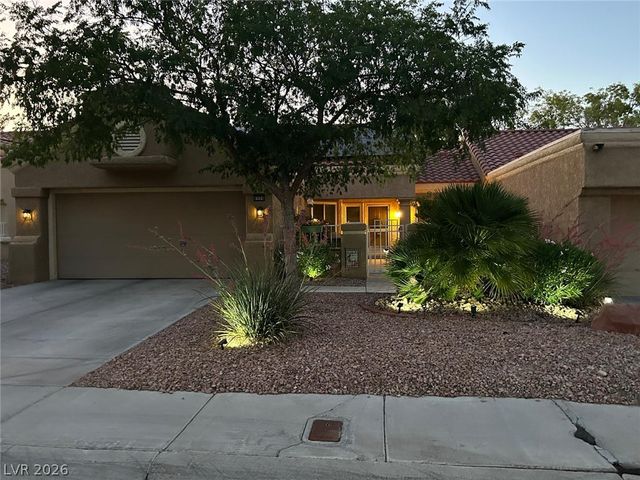 8904 Litchfield Avenue, Las Vegas, NV 89134