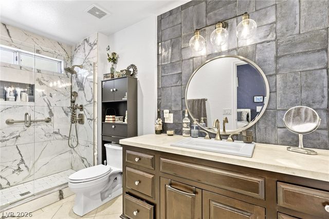 8904 Litchfield Avenue, Las Vegas, NV 89134