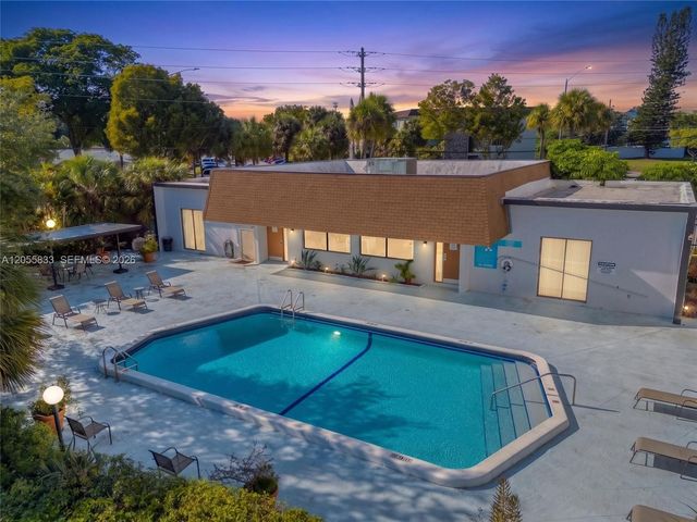 16851 NE 23rd Ave A516, North Miami Beach, FL 33160