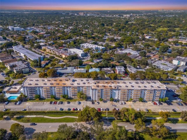 16851 NE 23rd Ave A516, North Miami Beach, FL 33160