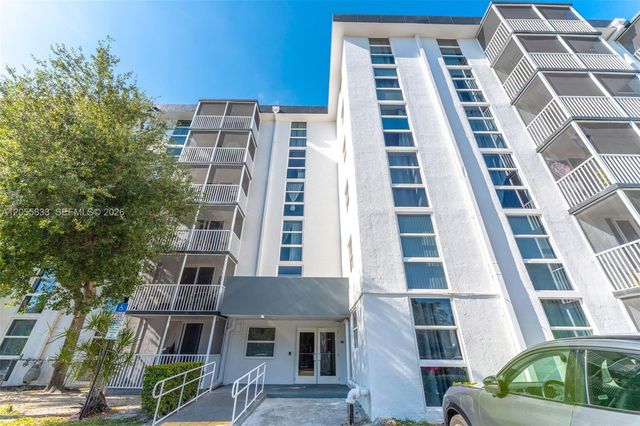 16851 NE 23rd Ave A516, North Miami Beach, FL 33160