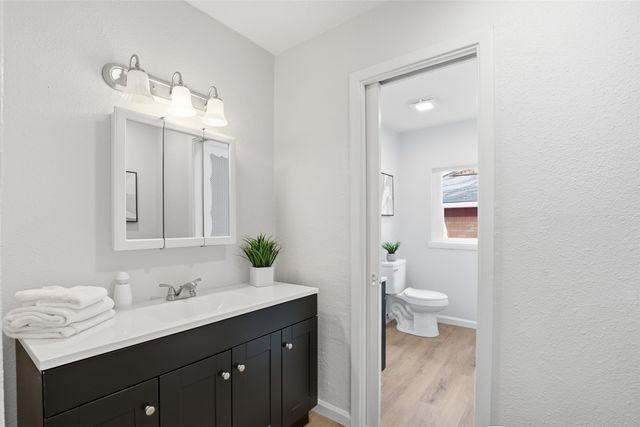 2212 Briardale Road, Fort Worth, TX 76119