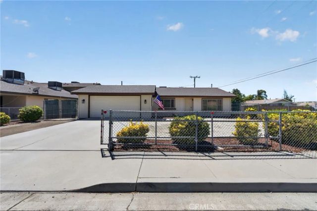 605 Los Tilos, Hemet, CA 92543