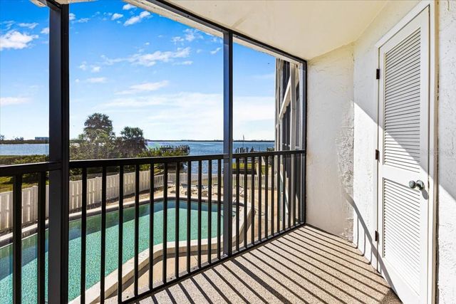 53 W BAY HEIGHTS AVENUE 205, Englewood, FL 34223