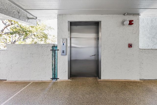 53 W BAY HEIGHTS AVENUE 205, Englewood, FL 34223