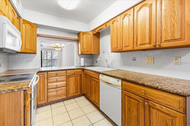 53 W BAY HEIGHTS AVENUE 205, Englewood, FL 34223