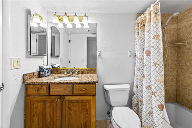 53 W BAY HEIGHTS AVENUE 205, Englewood, FL 34223