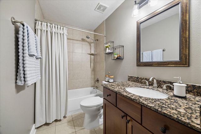 5911 Katy Street, Houston, TX 77007