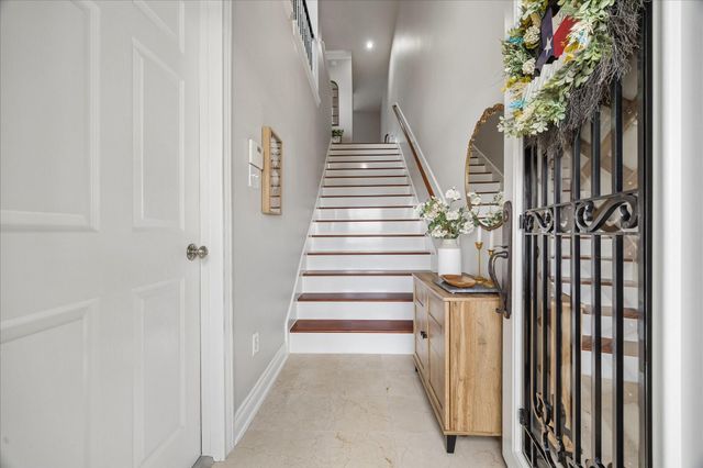 5911 Katy Street, Houston, TX 77007