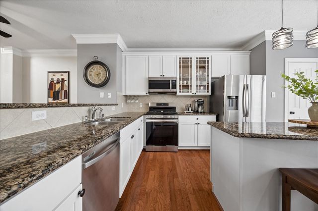 5911 Katy Street, Houston, TX 77007