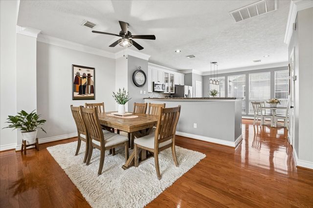 5911 Katy Street, Houston, TX 77007