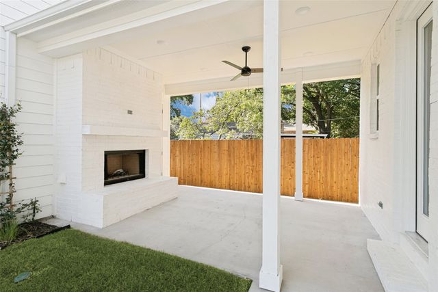 1201 Virginia Place, Fort Worth, TX 76107