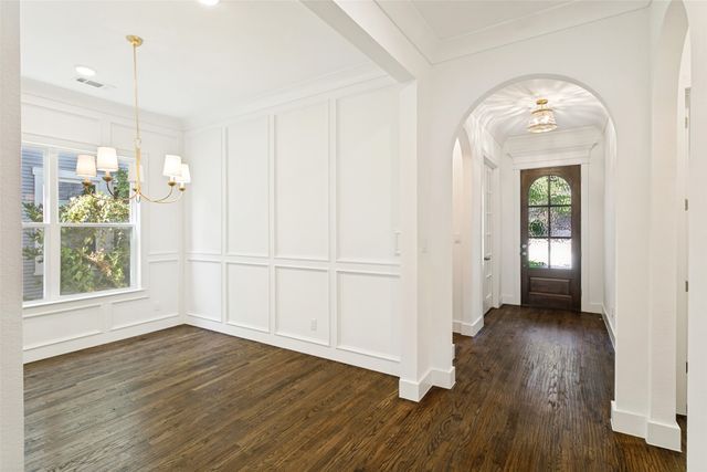 1201 Virginia Place, Fort Worth, TX 76107