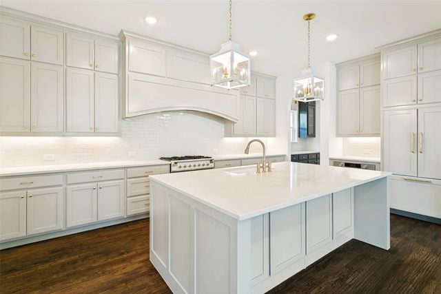 1201 Virginia Place, Fort Worth, TX 76107