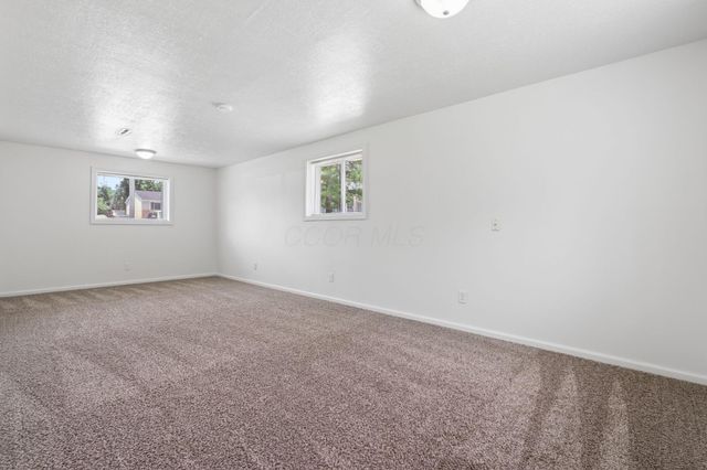 4838 Refugee Road, Columbus, OH 43232