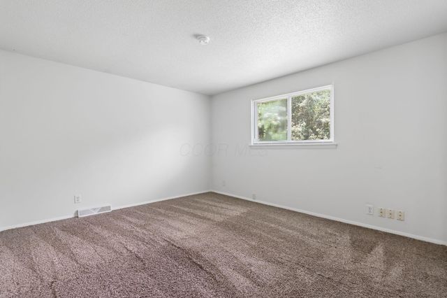4838 Refugee Road, Columbus, OH 43232