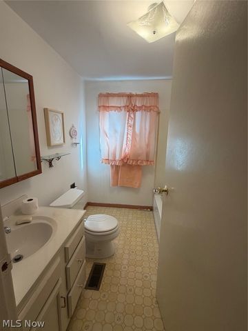 2424 Cooledge Avenue, Akron, OH 44305