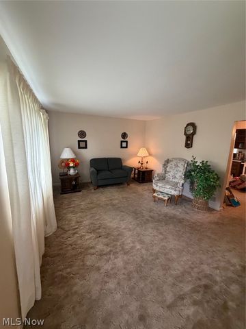2424 Cooledge Avenue, Akron, OH 44305
