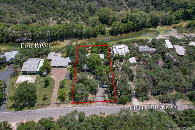 1242 RIVER RD, Concan, TX 78838