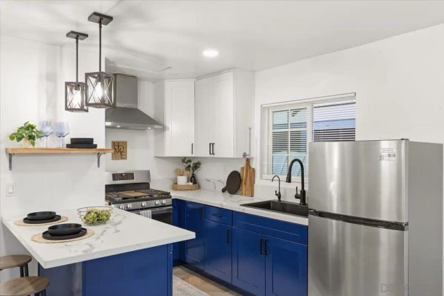 1628 C Ave, National City, CA 91950