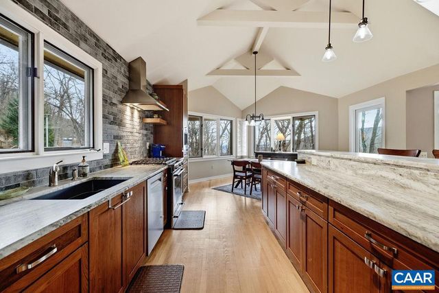 2224 LAUREL SPRINGS DR, Wintergreen, VA 22967