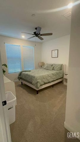 3204 Blue Creek Lane, Shafter, CA 93263