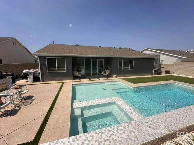 3204 Blue Creek Lane, Shafter, CA 93263