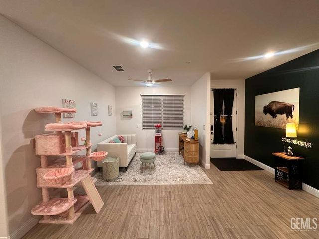 3204 Blue Creek Lane, Shafter, CA 93263