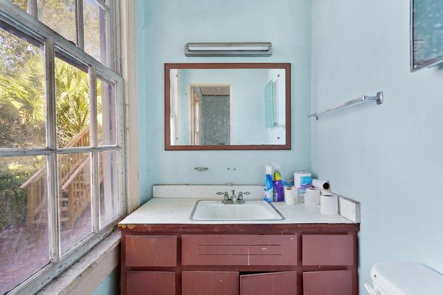 221 S 5Th St, Palatka, FL 32177