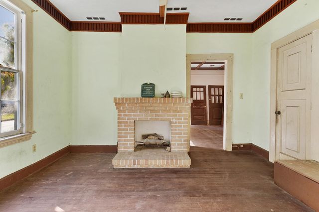 221 S 5Th St, Palatka, FL 32177