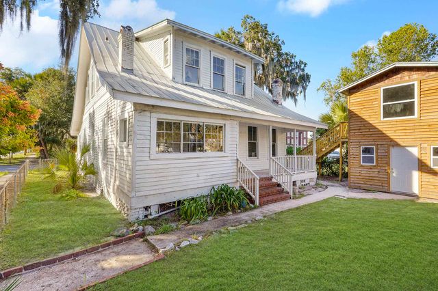 221 S 5Th St, Palatka, FL 32177