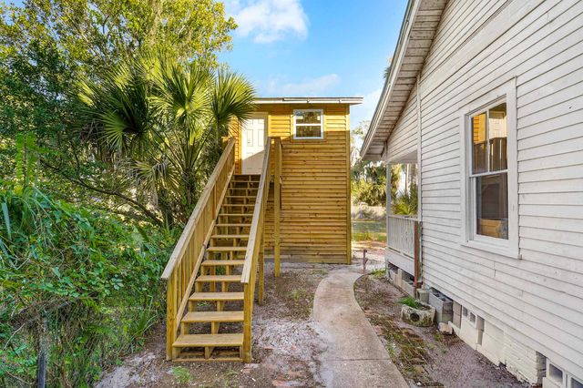 221 S 5Th St, Palatka, FL 32177