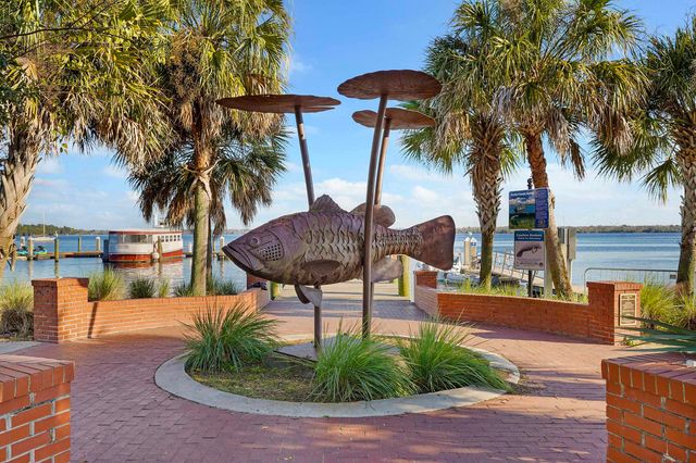 221 S 5Th St, Palatka, FL 32177