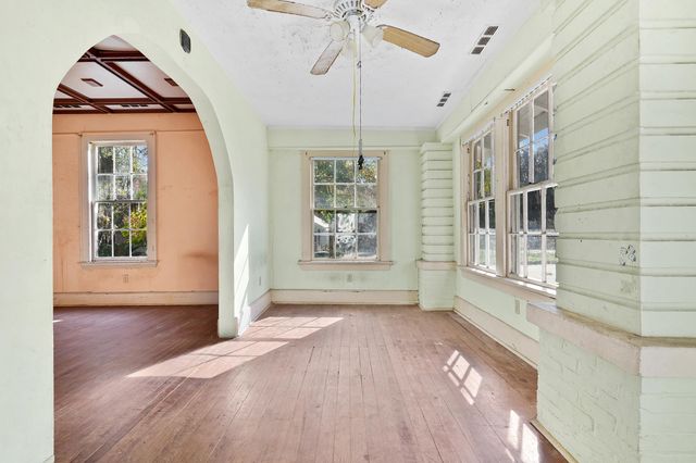 221 S 5Th St, Palatka, FL 32177