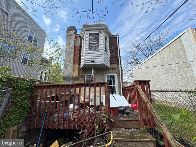 3956 MELON ST, Philadelphia, PA 19104