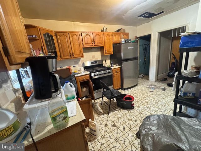 3956 MELON ST, Philadelphia, PA 19104