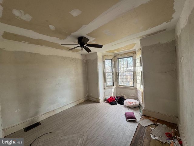 3956 MELON ST, Philadelphia, PA 19104