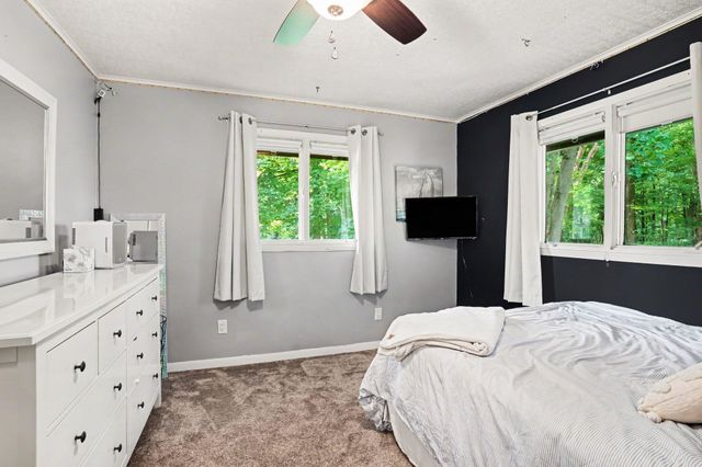 9713 Oakview Drive, Portage City, MI 49024