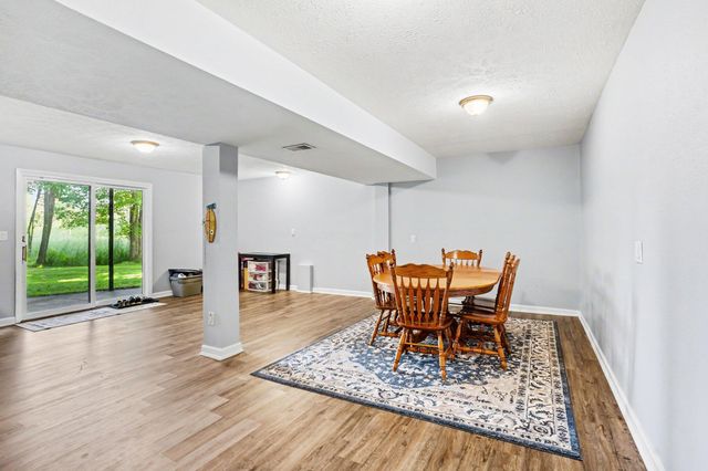 9713 Oakview Drive, Portage City, MI 49024
