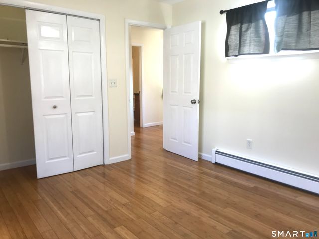 60 Plainfield Avenue 10, West Haven, CT 06516