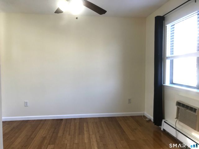 60 Plainfield Avenue 10, West Haven, CT 06516