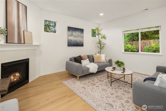 12218 NE 203rd Street, Bothell, WA 98011