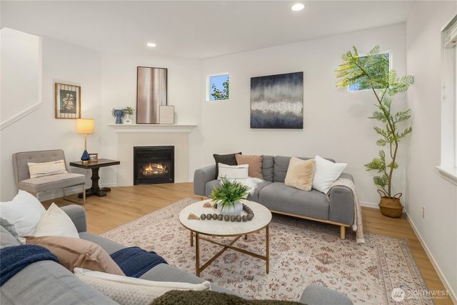 12218 NE 203rd Street, Bothell, WA 98011